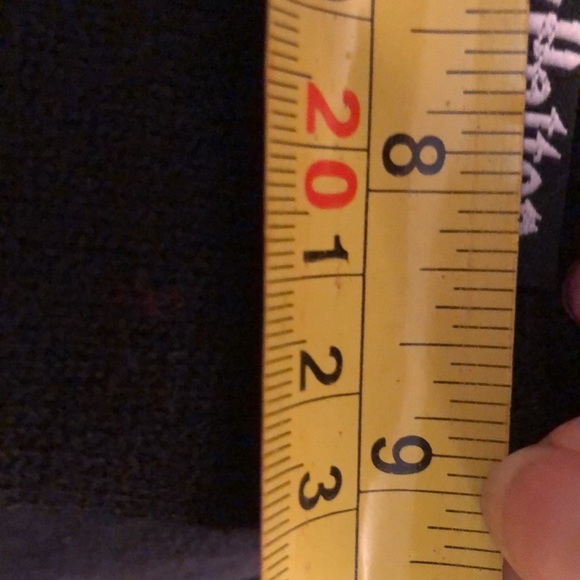 Harry Potter Hufflepuffer Navy & Yellow knit hat w/ pom pom NWOT - Picture 9 of 12